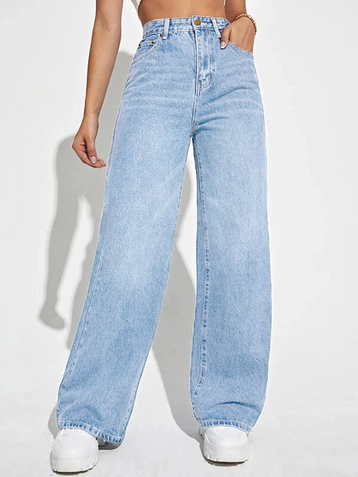 NOVA | Women's Relaxed Fit Straight-Leg Jeans