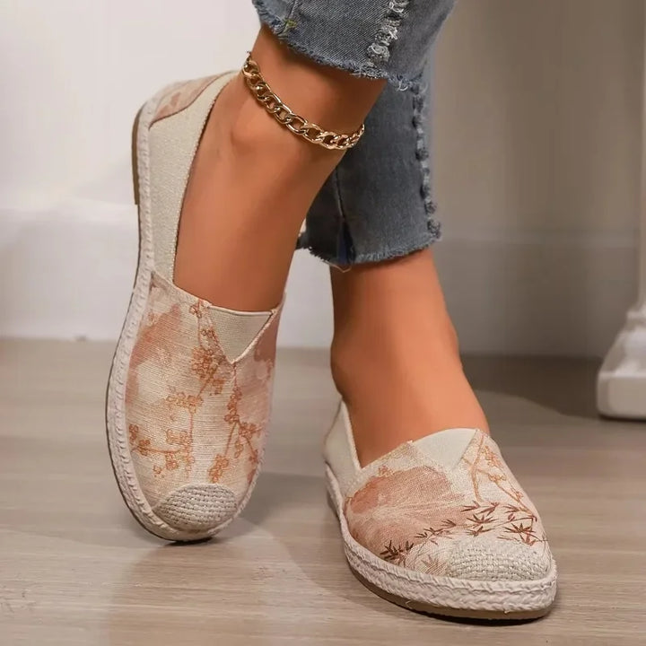 NOVA | Casual Slip-On Flats for Women – Round Toe Design

