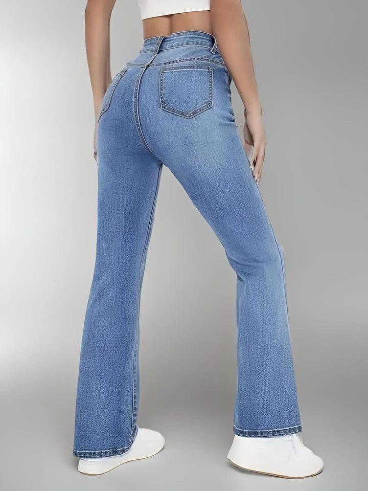 NOVA | Comfortable High-Rise Straight Jeans for Women
