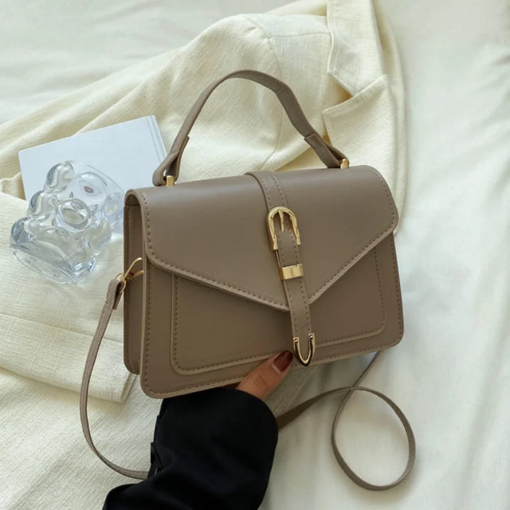 NOVA | Compact PU clutch bag with inner nylon lining


