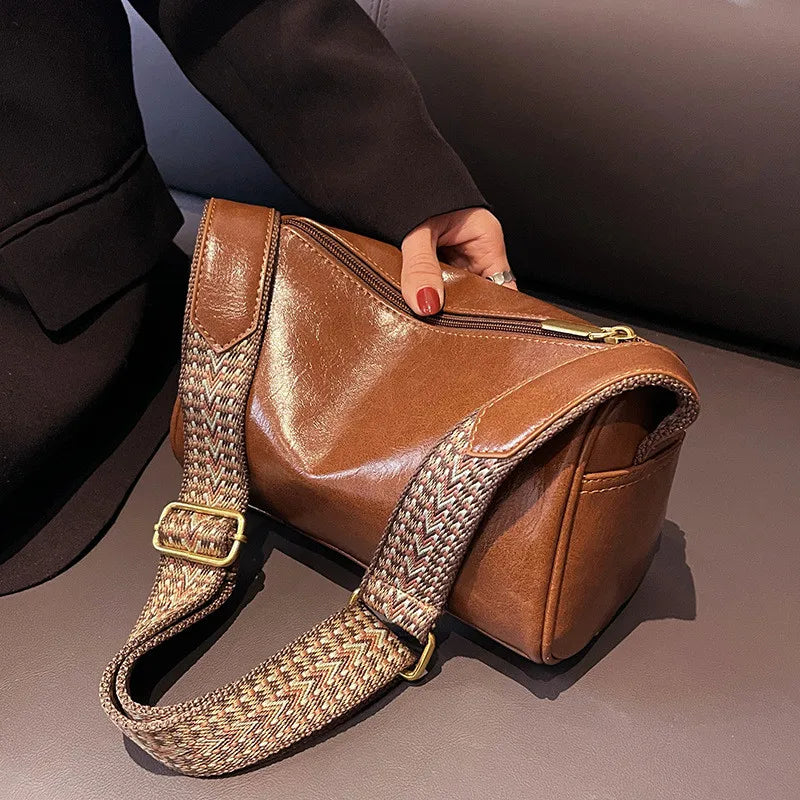 NOVA | Elegant Soft Leather Handbag

