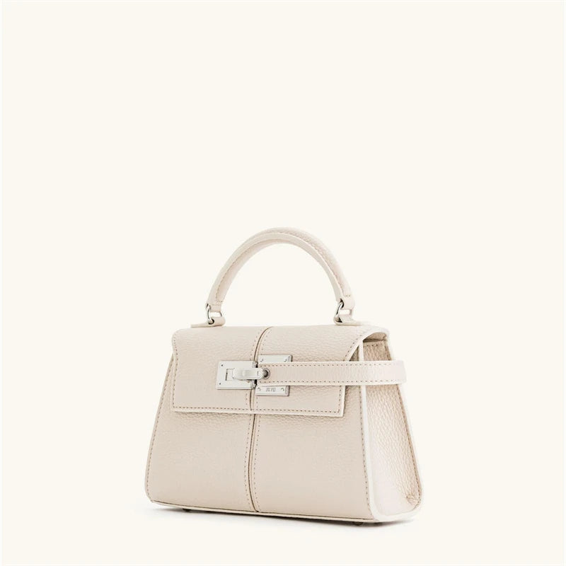NOVA | Elegant Women's Leather Fanny Pack with Zipper

