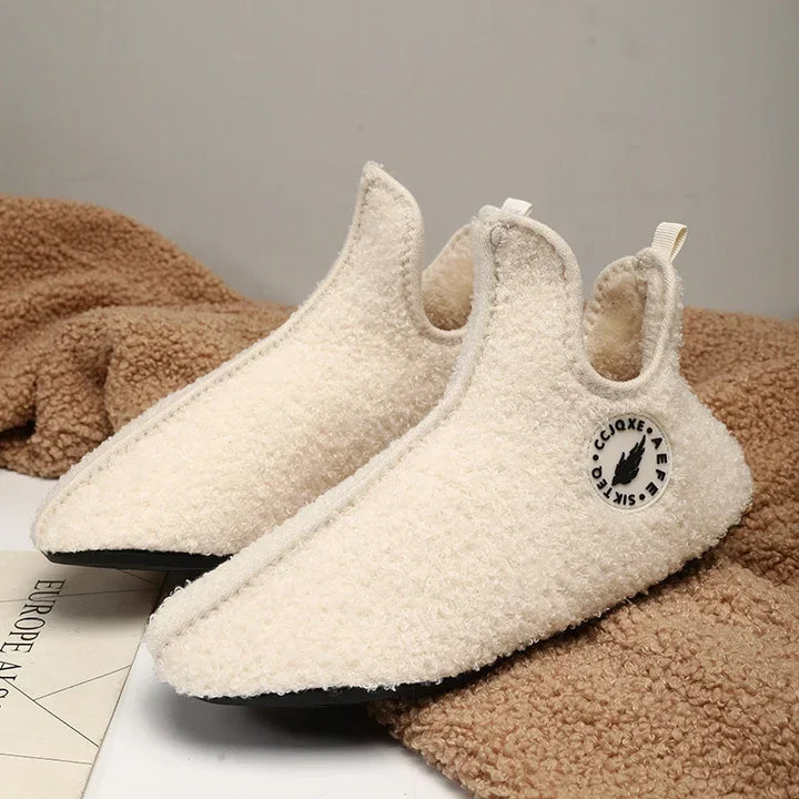 NOVA | Lightweight Cozy Fleece Slippers for Indoors