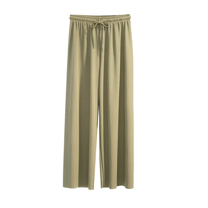 NOVA | Loose fit pleated pants for women – modern ankle crop style

