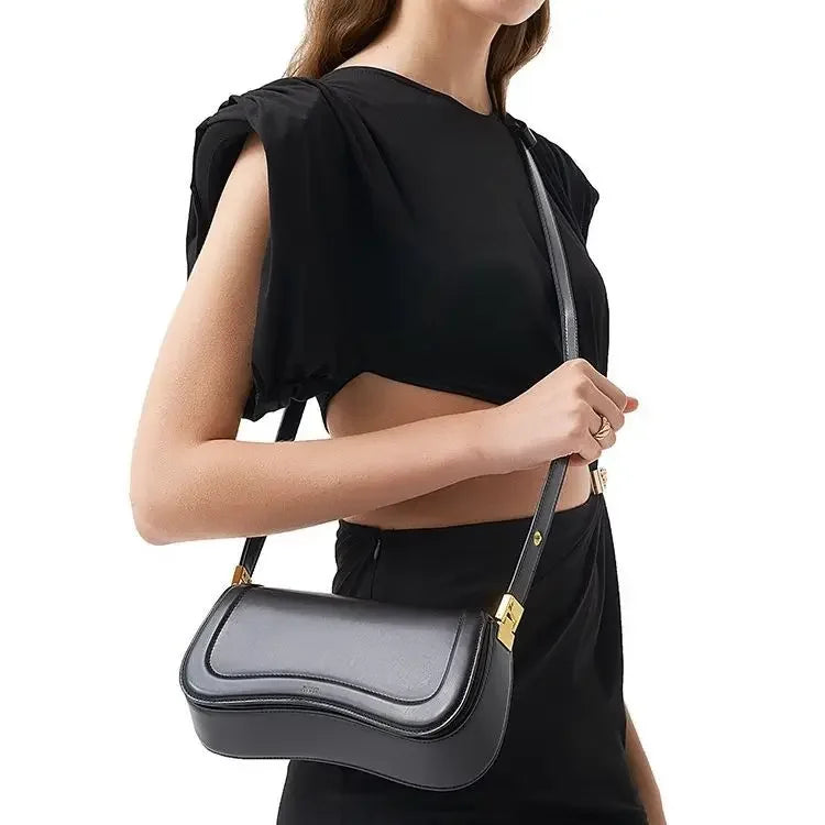NOVA | Retro Style Women's Crossbody Bag with Adjustable Strap


