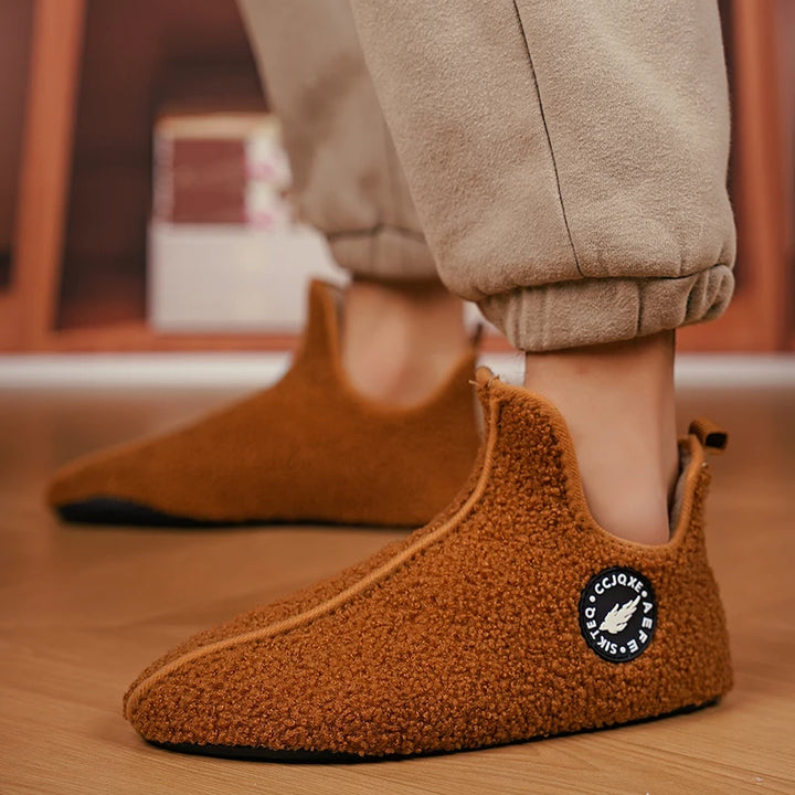 NOVA | Soft Fleece Indoor Slippers for Men & Women