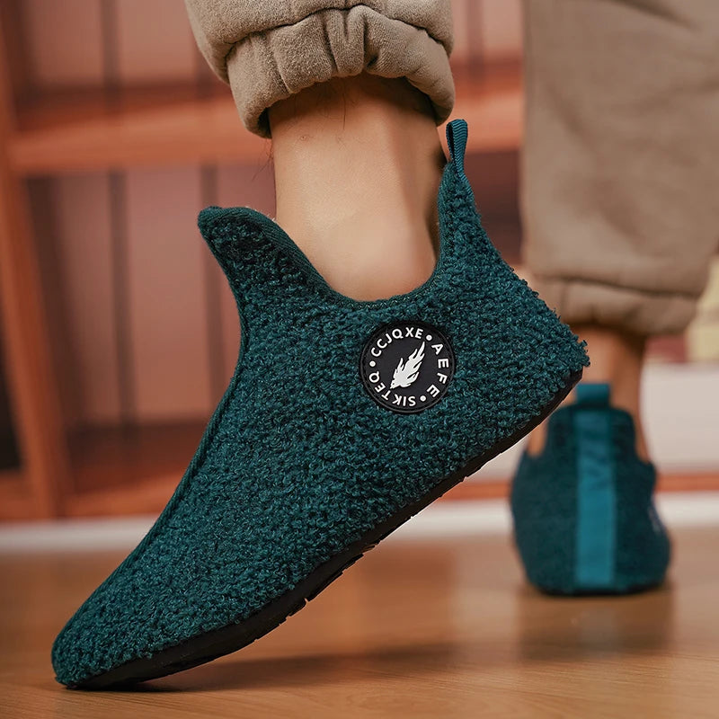 NOVA | Stylish Unisex Cozy Fleece Slippers