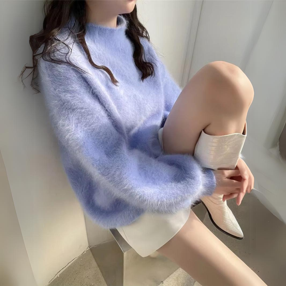 NOVA | Trendy Women's Sleeve Sweater for Cold Weather

