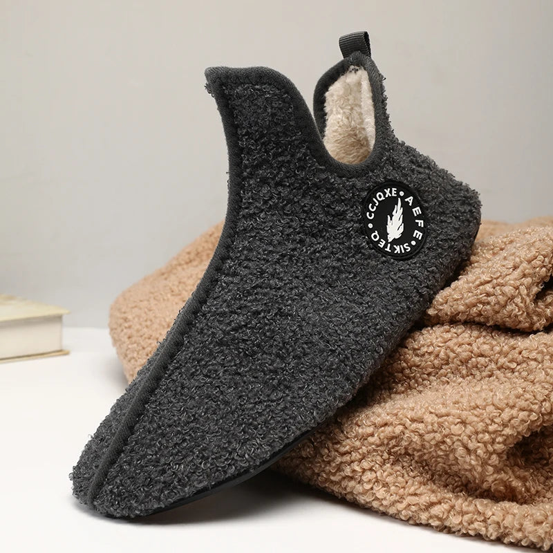 NOVA | Unisex Cozy Fleece Indoor Slippers