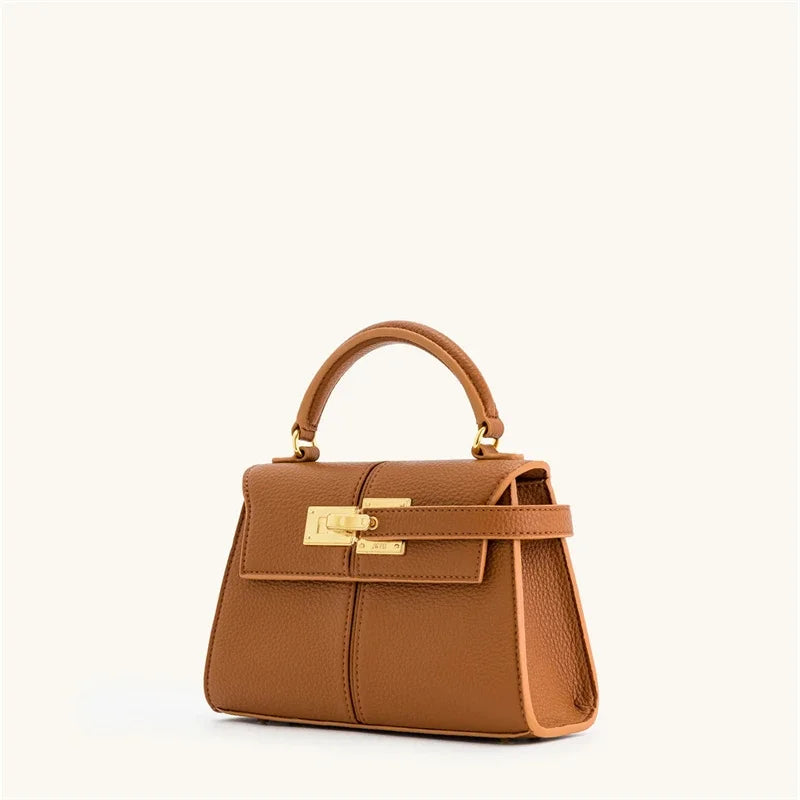 NOVA | Women's Leather Belt Bag – Classic and Stylish Design

