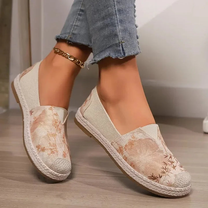 NOVA | Women’s Round Toe Slip-On Flat Shoes – Everyday Comfort

