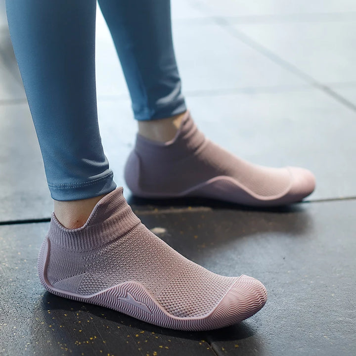 Nova minimalist barefoot shoes with mesh upper

