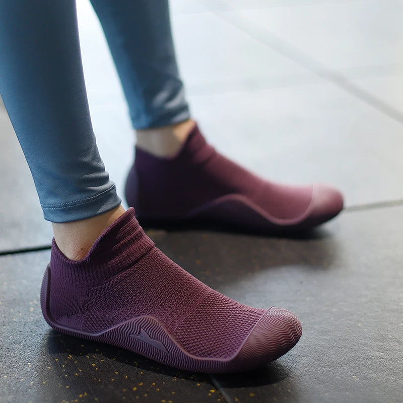 Nova stretch-fit mesh barefoot shoes

