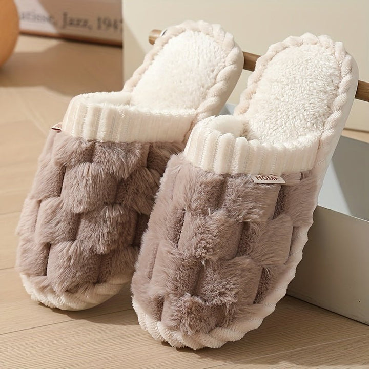 NOVA | Lightweight Women's Cozy Fuzzy Slides