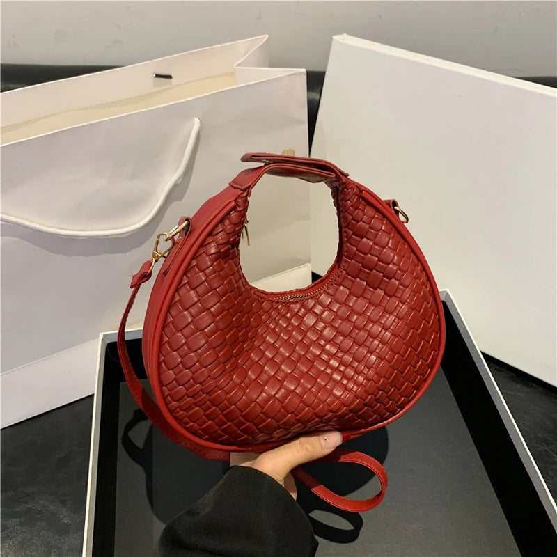 NOVA | Luxury Women's Premium Shoulder Bag for Any Occasion
